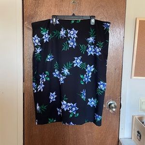 WORTHINGTON BLACK FLORAL SKIRT 22W